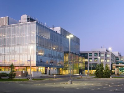 un bâtiment hospitalier