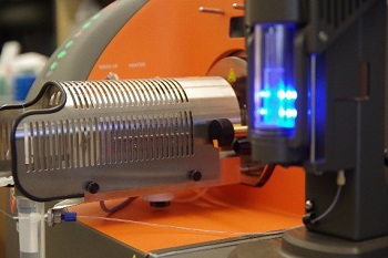 a machine that is sitting on a table