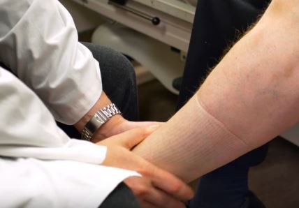 clinical exam of a leg