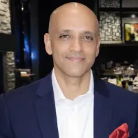 Portrait of Dr. Islam, staff physician at The Ottawa Hospital and Full Professor at the University of Ottawa.